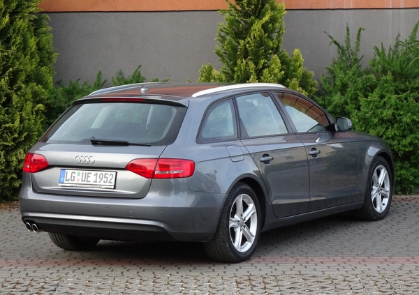 Audi A4 cena 39900 przebieg: 228653, rok produkcji 2014 z Wrocław małe 67